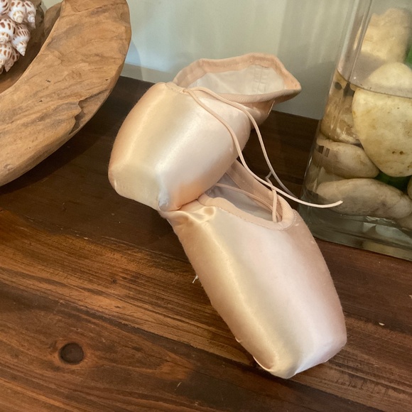 Grishko Pink Handcrafted Pointe Ballet Shoe Size 5 - Picture 5 of 7